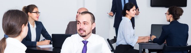 Zaměstnanci nejsou. Do práce se vrací důchodci i dlouhodobě nezaměstnaní
