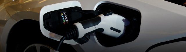BMW představila elektrické SUV. Bude konkurovat Tesle