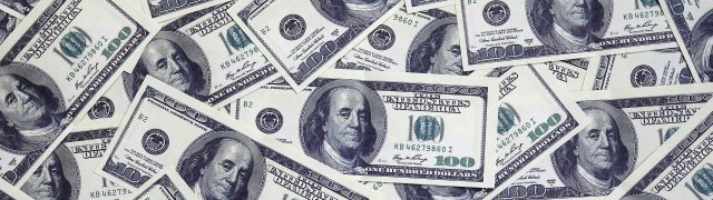 Dolar posiluje proti euru, libře i koruně