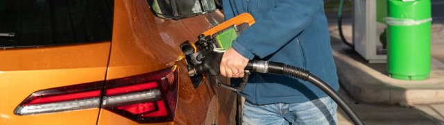 Pohonné hmoty budou zdražovat, i kvůli chladnému počasí