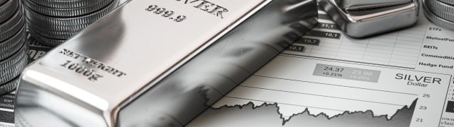 Cena stříbra se dostala nad 50 dolarů za unci
