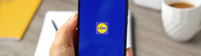 Češi platí za mobil víc než většina Evropy