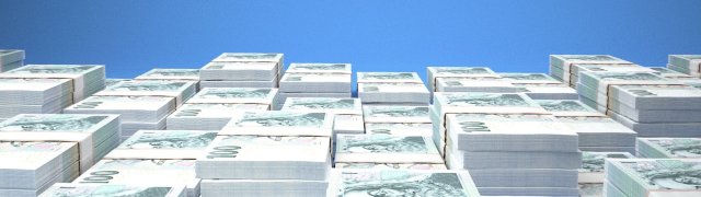 Český státní dluh ve třetím čtvrtletí vzrostl na rekordních 3,518 bilionu Kč