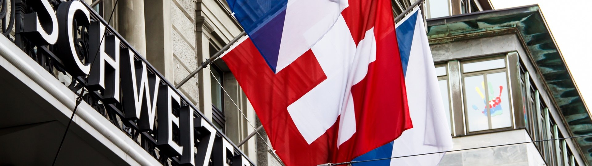 Proč švýcarská národní banka opustila svůj kurzový závazek?