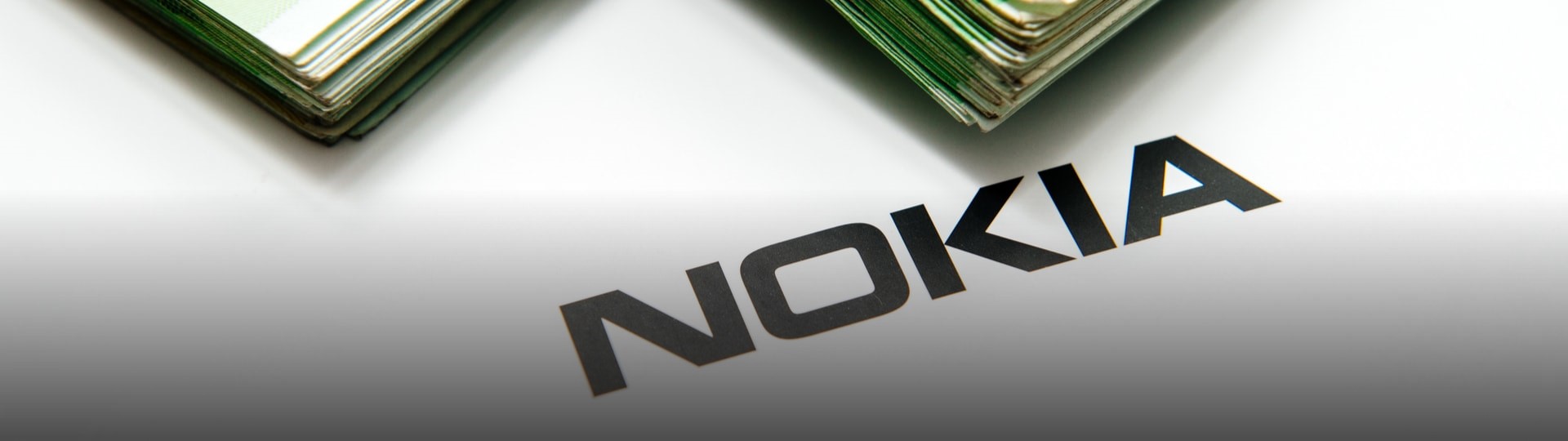 Akcie společnosti Nokia prožily volný pád