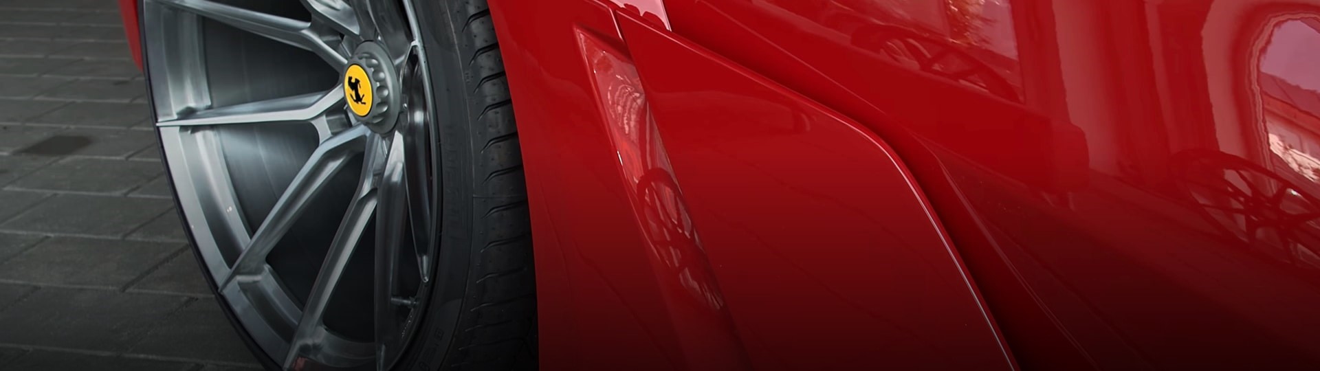 Ferrari představilo svůj dosud nejrychlejší a nejvýkonnější vůz