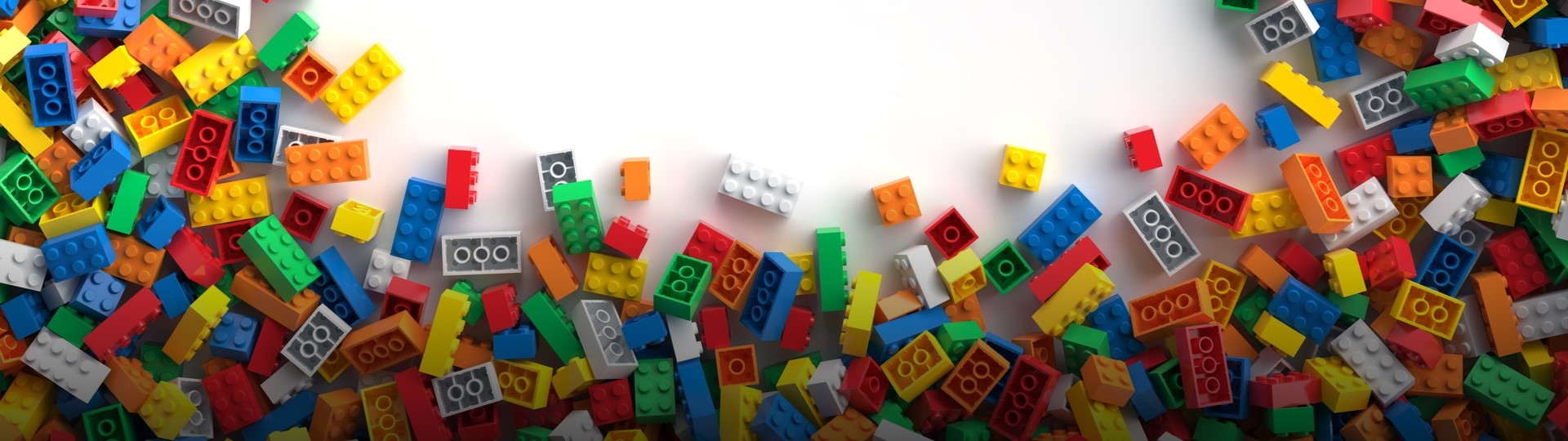 Lego hodlá prodávat stavebnicové kostky z recyklovaných plastových lahví