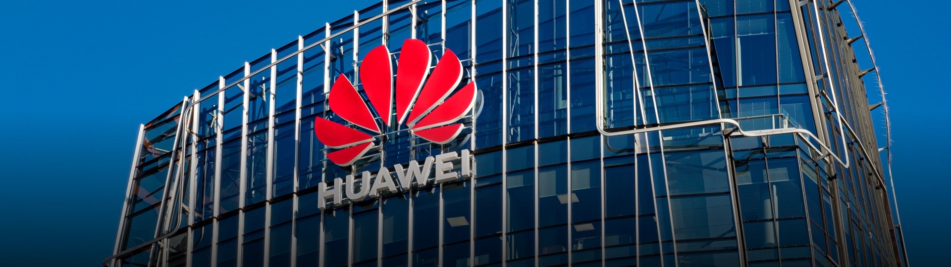 Huawei chce navzdory sankcím USA znovu být lídrem v oblasti chytrých telefonů