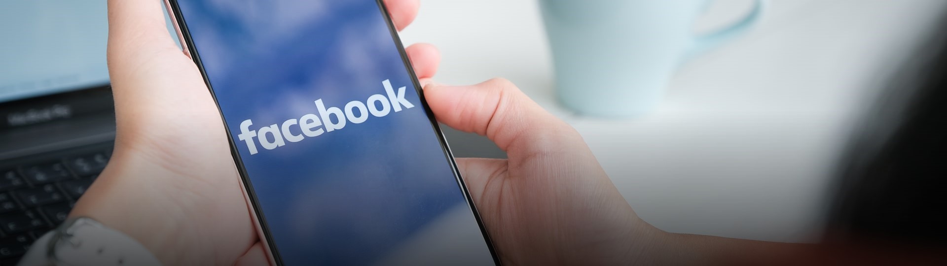 Facebook zkušebně umožní hlasové hovory přímo ve své hlavní aplikaci