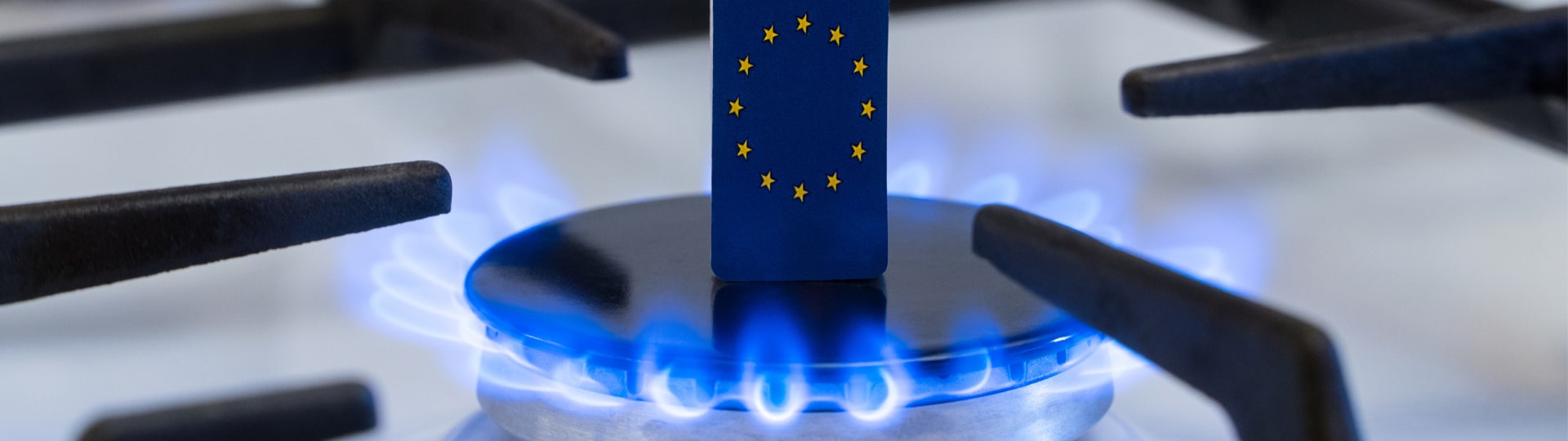 Plyn v Evropě po pátečním rekordním závěru dál prudce zdražuje