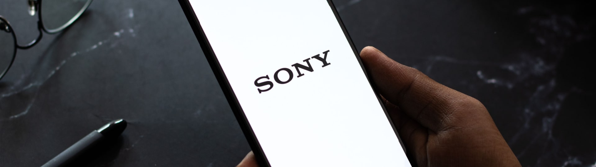 Výrobce elektroniky Sony má nižší čtvrtletní zisk