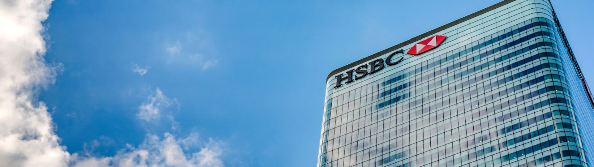 HSBC ztrojnásobila zisk na 12,9 miliardy dolarů